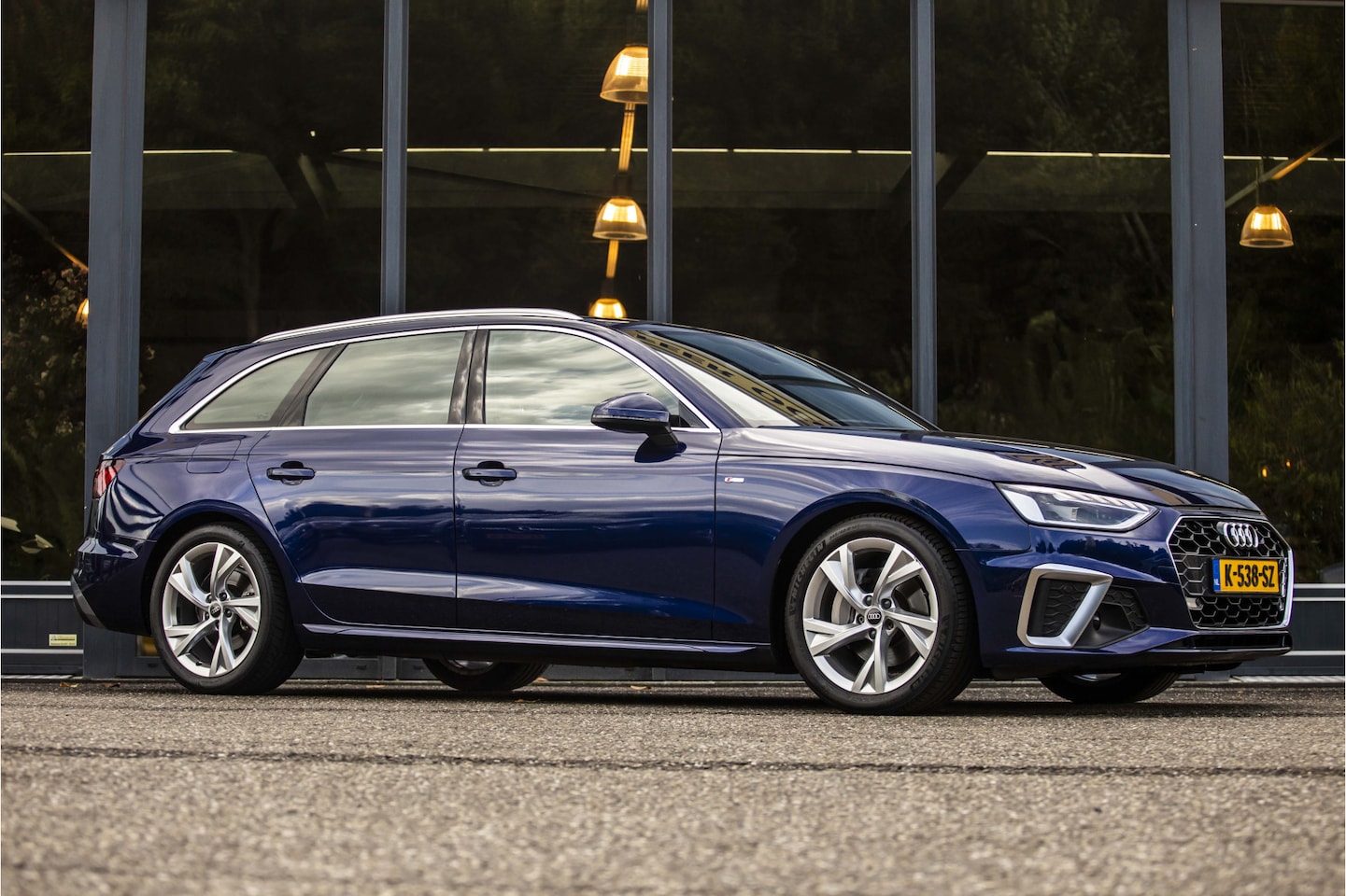 Audi A4 Avant - 40 TFSI S edition 40 TFSI S edition - AutoWereld.nl