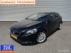 Volvo V40 - 1.6 T4 Momentum | Automaat| Navi | Trekhaak | Climate|