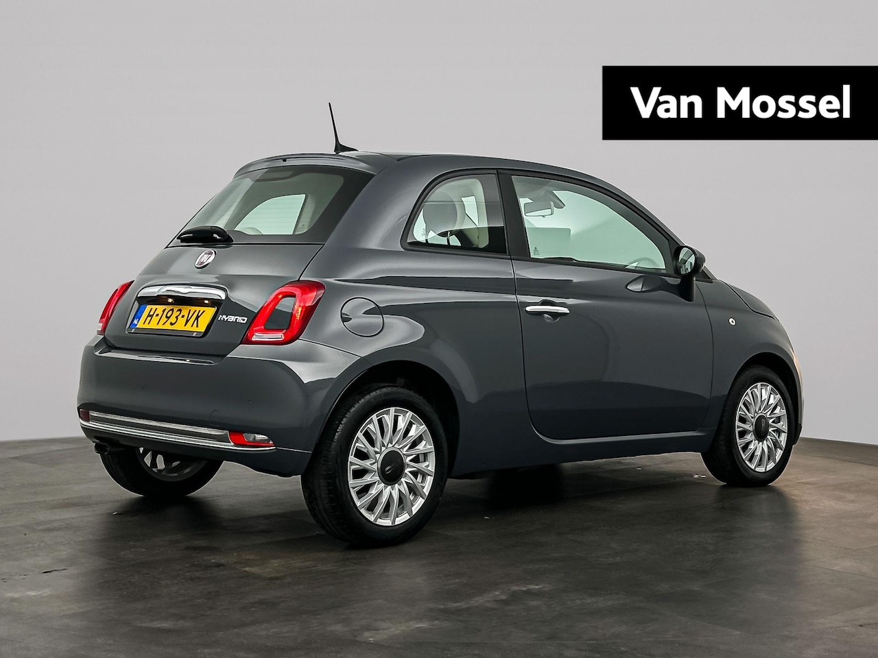 Fiat 500 - 1.0 Hybrid Lounge | Airco | Parkeersensoren | Navigatie - AutoWereld.nl