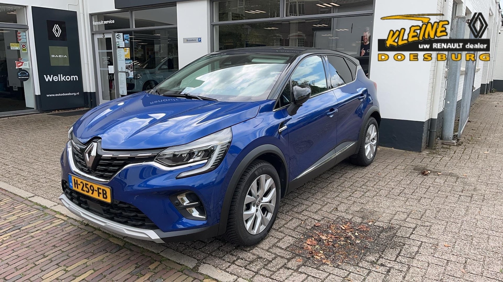 Renault Captur - TCe 100 Intens | Dealeronderhouden | Pack Easy Link Navigatie 9'3 inch scherm | All Season - AutoWereld.nl