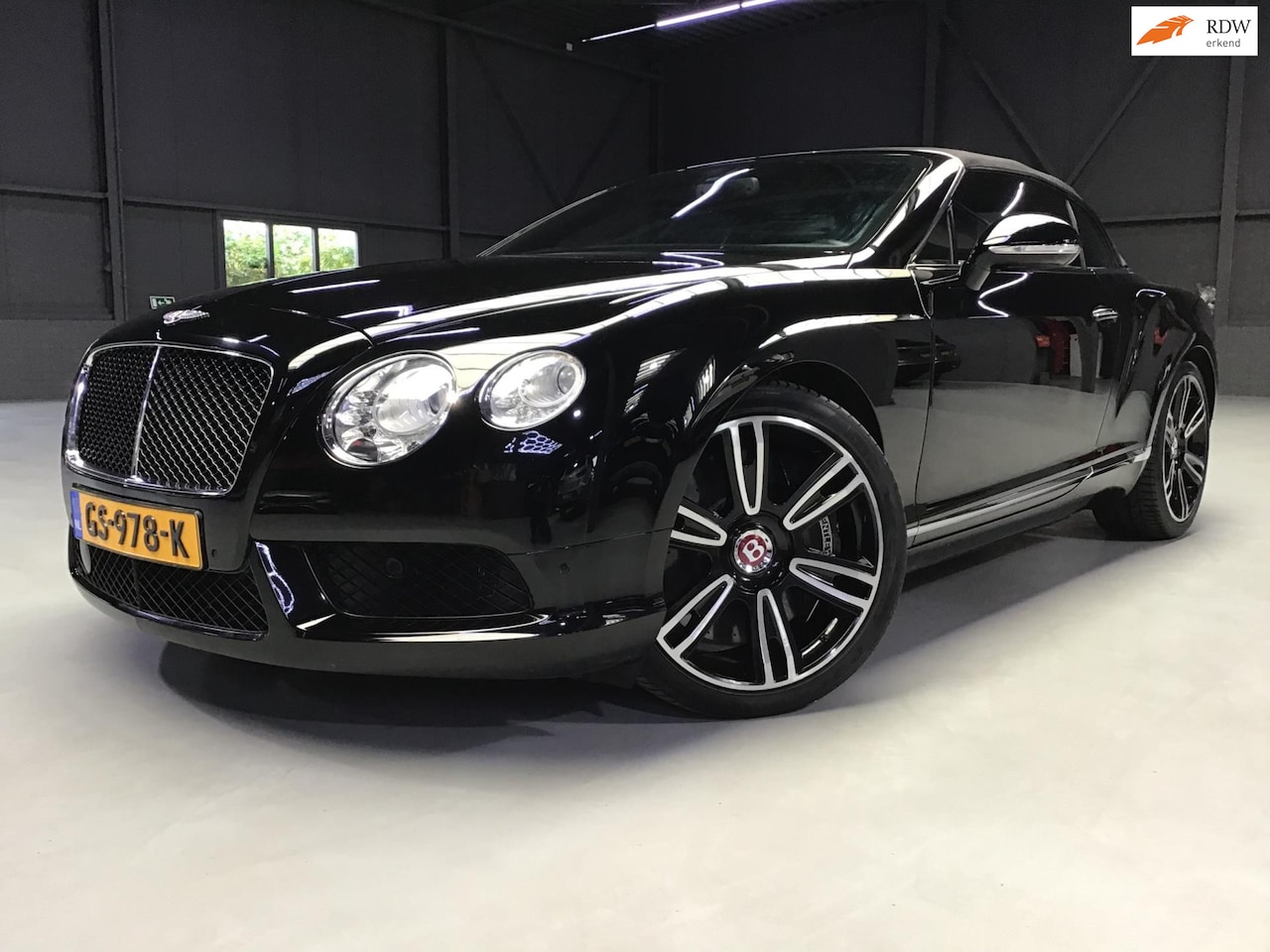 Bentley Continental GTC - 4.0 V8 I Naim I Stoelmassage + verwarming + ventilatie I Camera I 2Tone Luxe Leder I 507PK - AutoWereld.nl