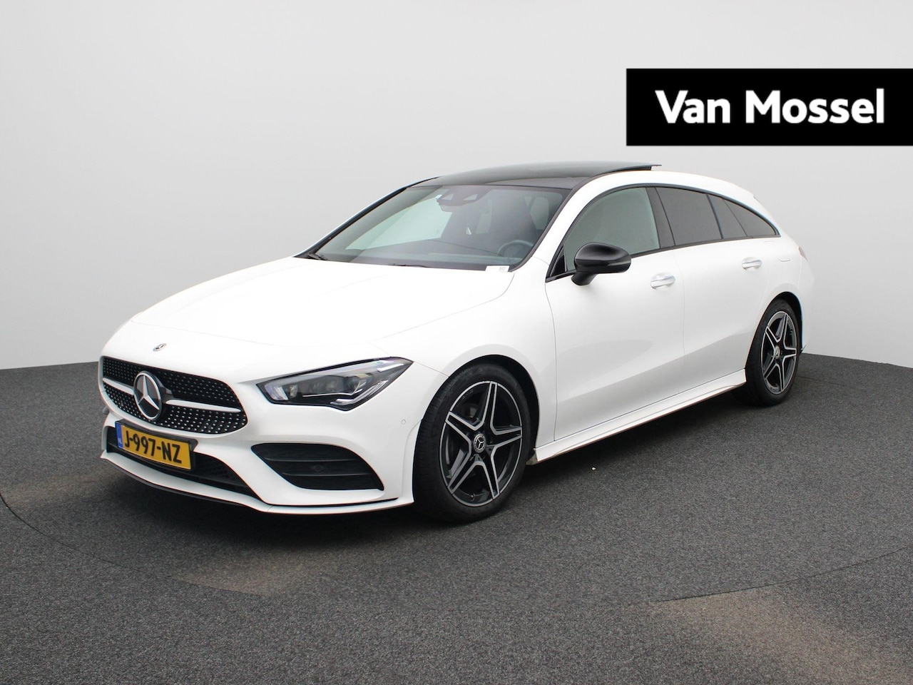 Mercedes-Benz CLA-klasse Shooting Brake - 180 Business Solution AMG | Achteruitrijcamera | Elektr. verstelbare stoelen + stoelverwar - AutoWereld.nl