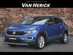 Volkswagen T-Roc - 1.5 TSI 150PK Style Business Automaat | LED | Trekhaak | Virtual Cockpit