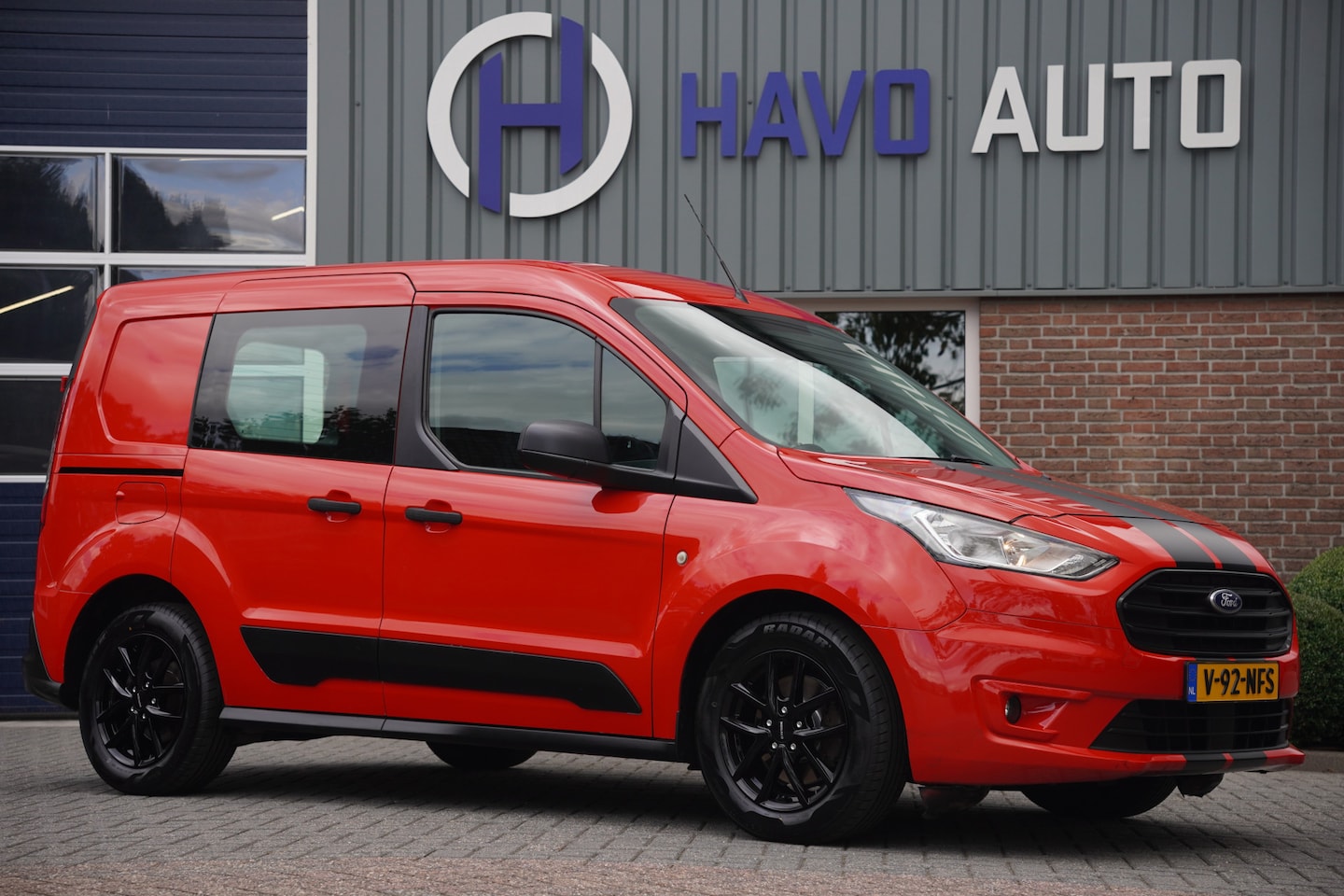 Ford Transit Connect - 1.0 Benzine Trend, AIRCO, 3-ZITS, BTW-VRIJ / MARGE - AutoWereld.nl