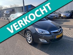 Opel Astra - 1.6 Turbo Cosmo