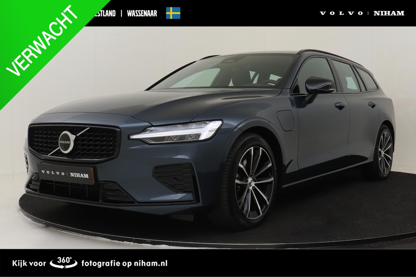 Volvo V60 - T6 PLUG-IN HYBRID AWD PLUS DARK -HARMAN/KARDON|360°CAM|BLIS|TREKHAAK|POWER-SEATS - AutoWereld.nl