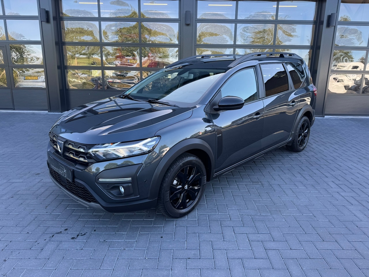 Dacia Jogger - 1.0 TCe Extreme 5p. 1.0 TCe Extreme 5P - AutoWereld.nl