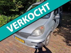 Toyota Yaris Verso - 1.3-16V VVT-i Luna