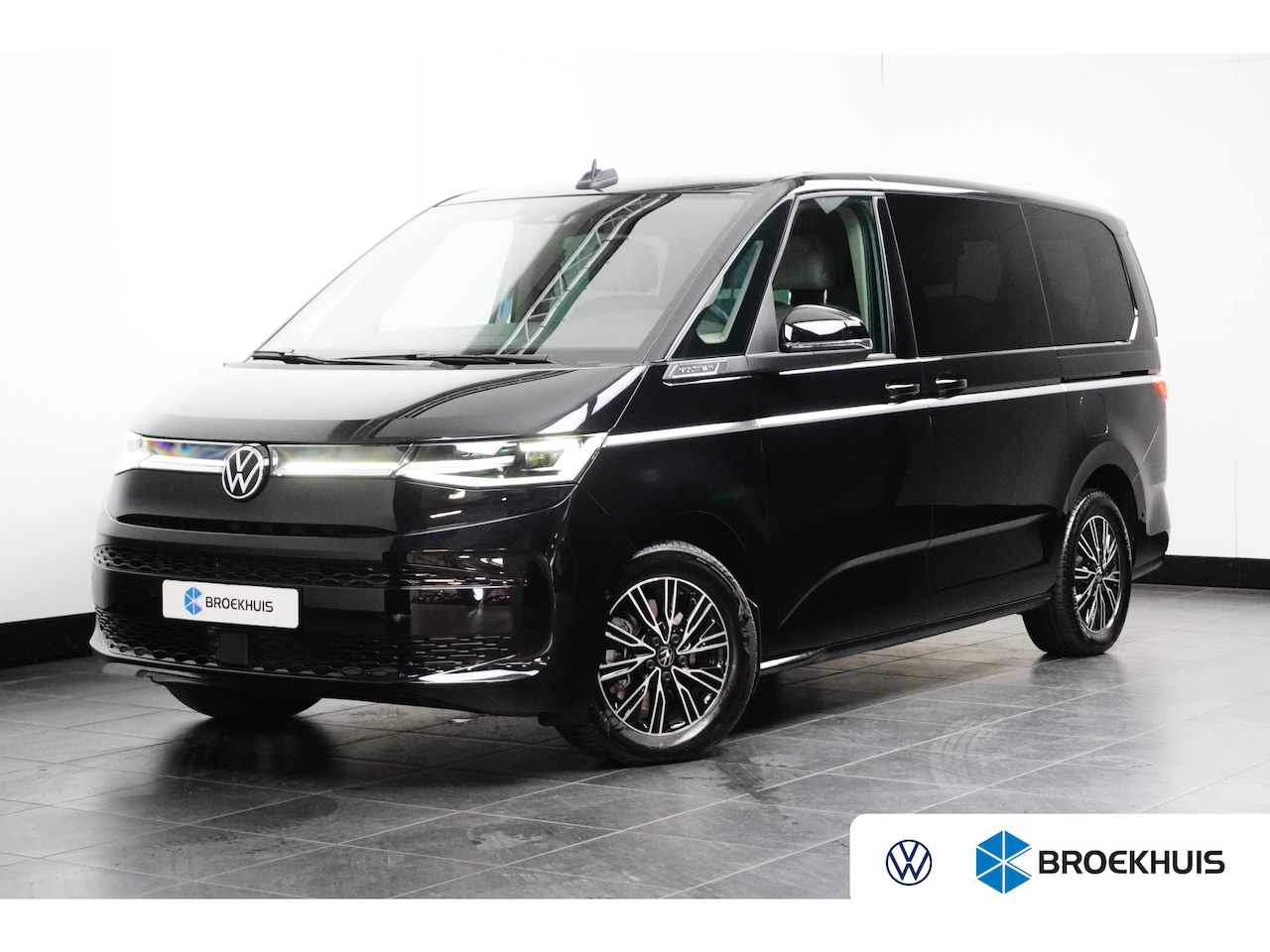 Volkswagen Multivan - 1.4 eHybrid L2H1 218PK DSG-6 Style | TREKHAAK | LEDER | CAMERA | | PANORAMADAK | ELEKTR. A - AutoWereld.nl