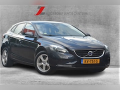 Volvo V40 - 2.0 D2 Kinetic Nette V40 onderhoudshistorie aanwezig laatste beurt bij 149000km met oa nav