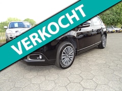 Peugeot 2008 - 1.2 PureTech Crossway