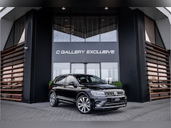 Volkswagen Tiguan - 2.0 TSI 4Motion Highline Business - R Line | Panorama | Elek. Trekhaak | ACC | Stoelverwar
