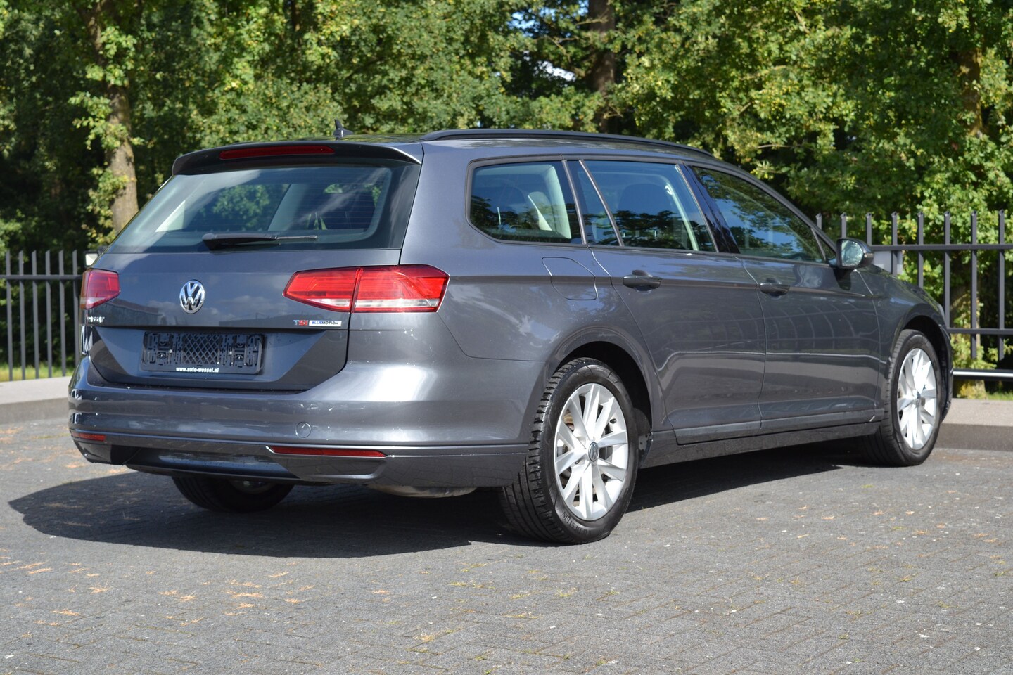 Volkswagen Passat Variant - 1.4 TSi ACT Business Line | Navi | LM | Cruise| Stoelverw. | Climate - AutoWereld.nl