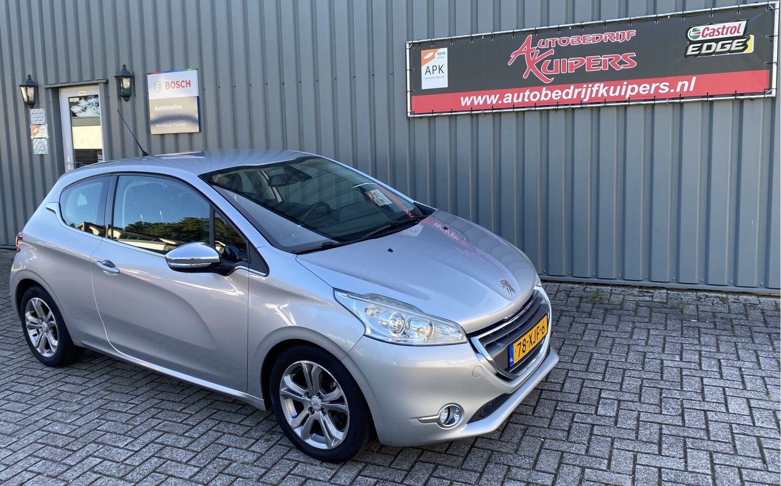 Peugeot 208 - 1.4 VTi Allure Clima.Cruise.Lm.velgen.Audio - AutoWereld.nl
