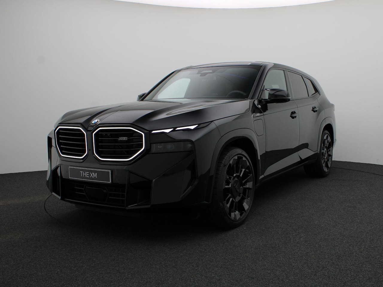 BMW XM - 50e | BMW Individual Leather 'Merino' | Iconic Glow - AutoWereld.nl
