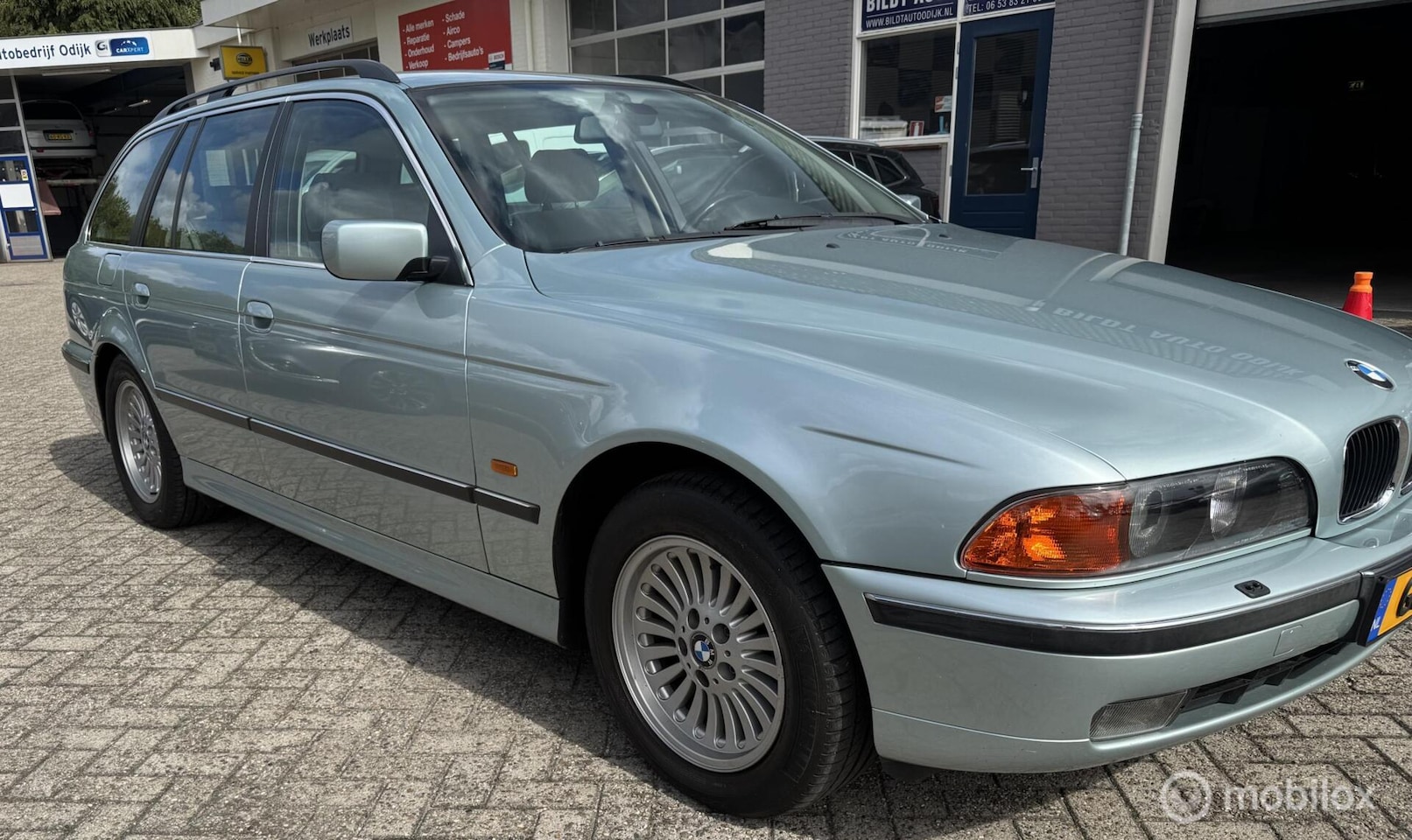 BMW 5-serie Touring - 520i Executive 520i Executive - AutoWereld.nl