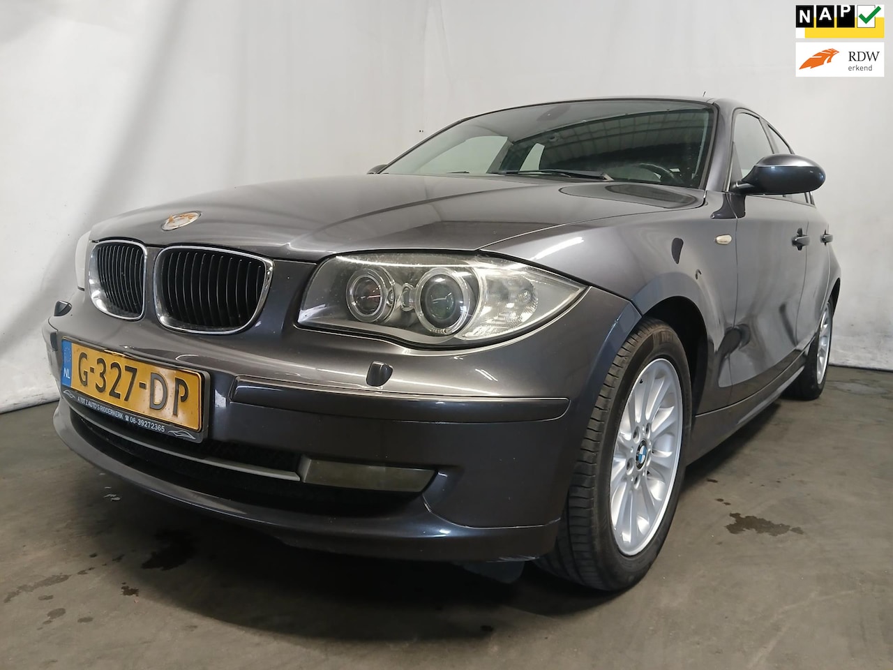 BMW 1-serie - 116i - Airco - Schade - AutoWereld.nl