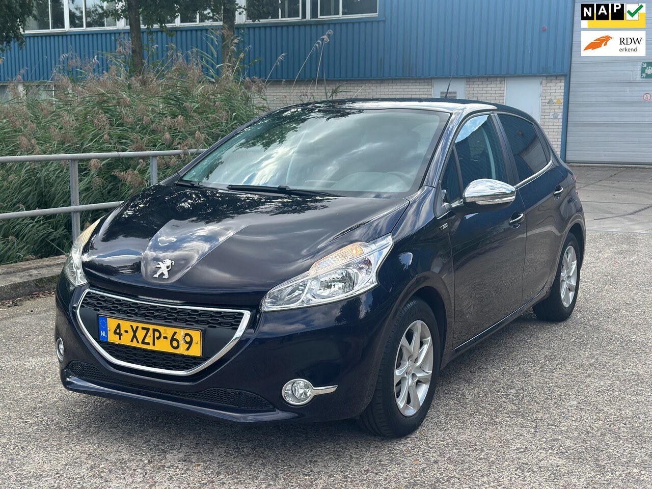 Peugeot 208 - 1.2 PureTech Style!2014!5-deurs!Navi!NAP! - AutoWereld.nl