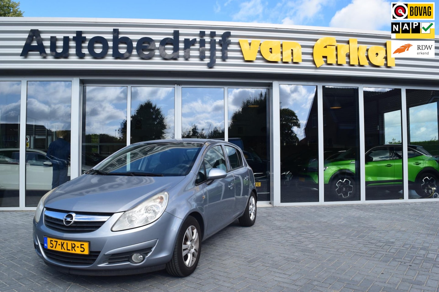 Opel Corsa - 1.4-16V Enjoy 1.4-16V Enjoy - AutoWereld.nl