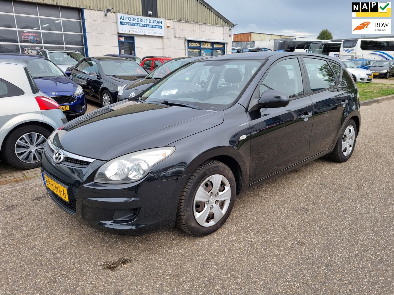 Hyundai i30 - 1.4i Blue Active Cool Clima! Bj:2009 NAP! - AutoWereld.nl