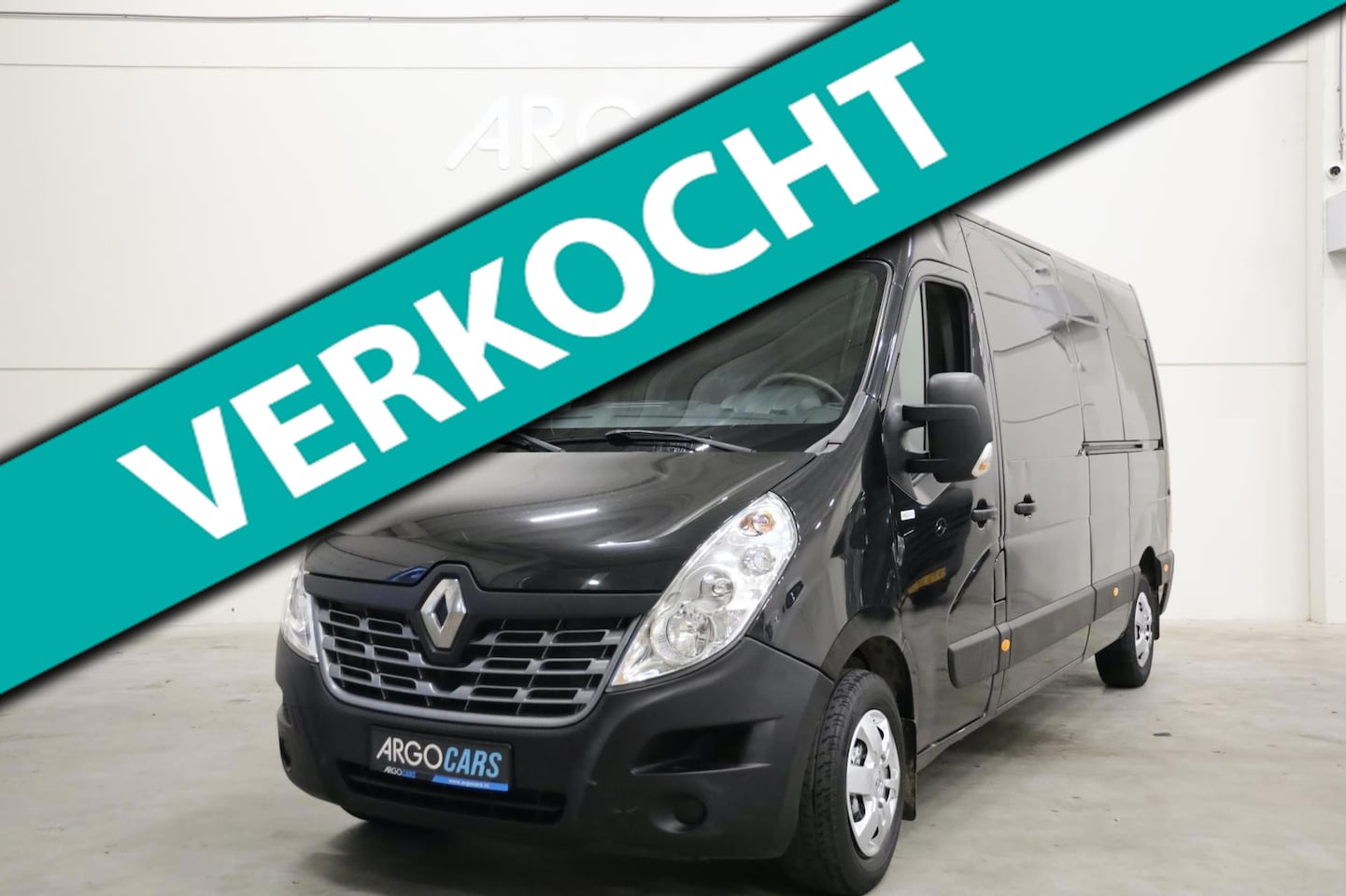Renault Master - T35 ZWART 2.3 dCi L3/H2 146PK NAVI CAMERA AIRCO LEASE v/a €112,- p.m. inruil mogelijk - AutoWereld.nl