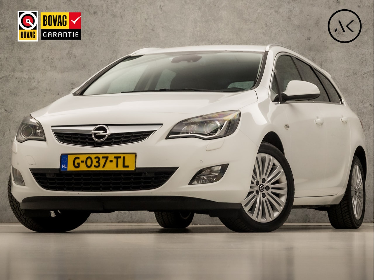 Opel Astra Sports Tourer - 1.4 Turbo Sport 141Pk (NAVIGATIE, CLIMATE, XENON, LM VELGEN, SPORTSTOELEN, PARKEERSENSOREN - AutoWereld.nl