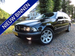 BMW 5-serie Touring - 520i Executive Ecc Schuifkanteldak Xenon Stoelverwarming Pdc LM Velgen *Youngtimer*Apk t/m