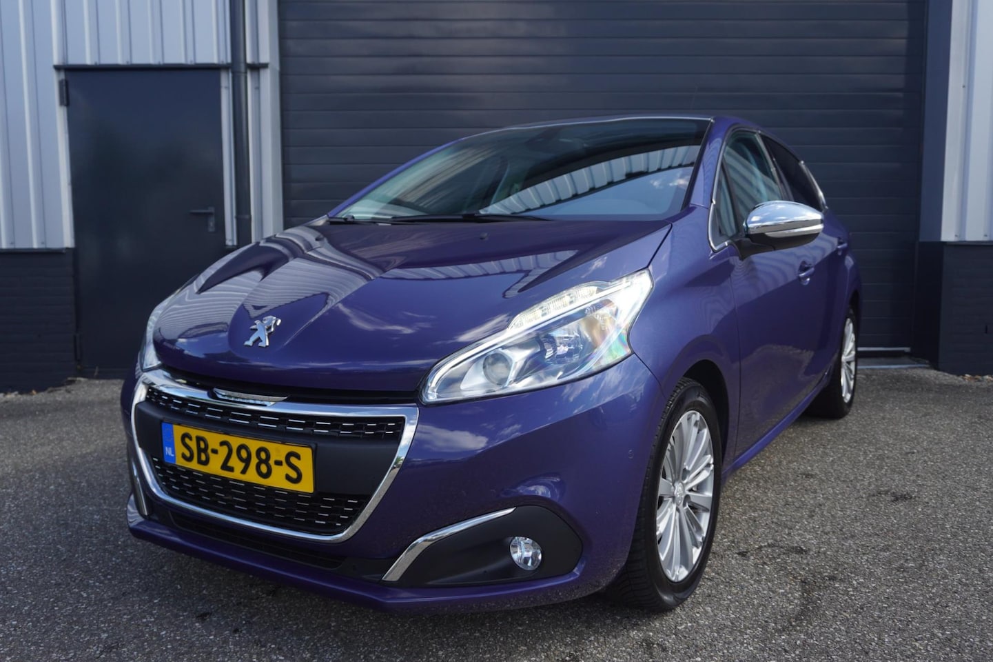 Peugeot 208 - 1.2 PureTech GT-line | Panoramadak | Climat Control | Navigatie | Dealer onderhouden - AutoWereld.nl