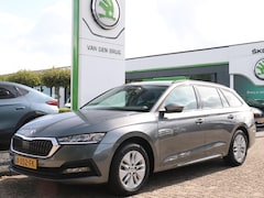 Skoda Octavia Combi - 1.0 TSI 110pk Business Edition | Trekhaak | Elektrische achterklep | Getint glas achter |