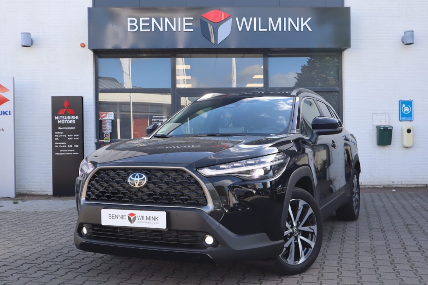 Toyota Corolla Cross - Hybrid 140 Style Stoel/stuurverwarming/BlindSpot - AutoWereld.nl