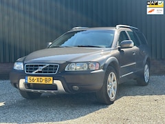 Volvo XC70 - 2.5 T Momentum Automaat/Origineel NL auto
