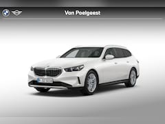 BMW 5-serie Touring - 520i | Comfort Pack | Stuurwielrand verwarmd | Trekhaak | Driving Assistant Plus