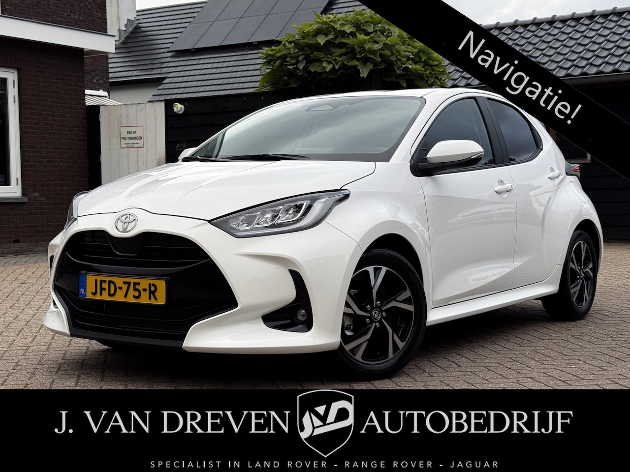 Toyota Yaris - 1.5 Hybrid 115 First Edition - Apple Carplay, Airco, Achteruitrijcamera, Adap. Cruise! - AutoWereld.nl