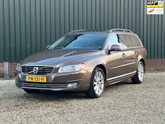 Volvo V70 - 2.0 D4 Nordic+ Automaat/Schuifdak/Standkachel enz