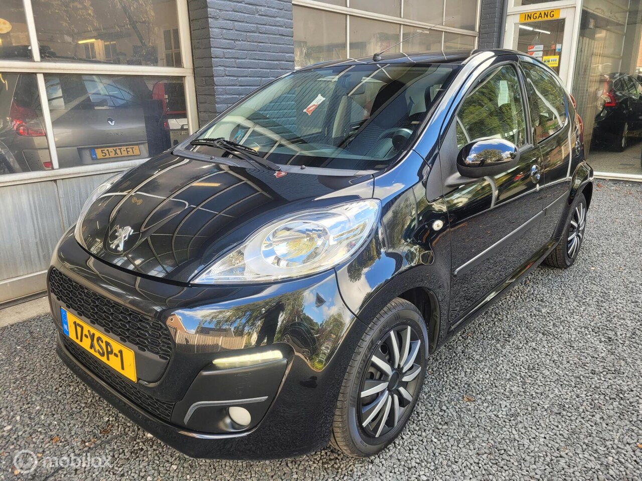Peugeot 107 - 1.0 Envy | LED | 5DRS | AIRCO | BT | EL. RAMEN | - AutoWereld.nl