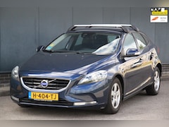 Volvo V40 - 1.6 D2 Kinetic Leer/Navigatie/Parkeersensor/Apk 05-2026