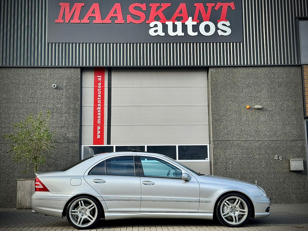 Mercedes-Benz C-klasse - C55 AMG / Schuifdak / 367pk / Btw refundable / ONLY 33830KM! - AutoWereld.nl