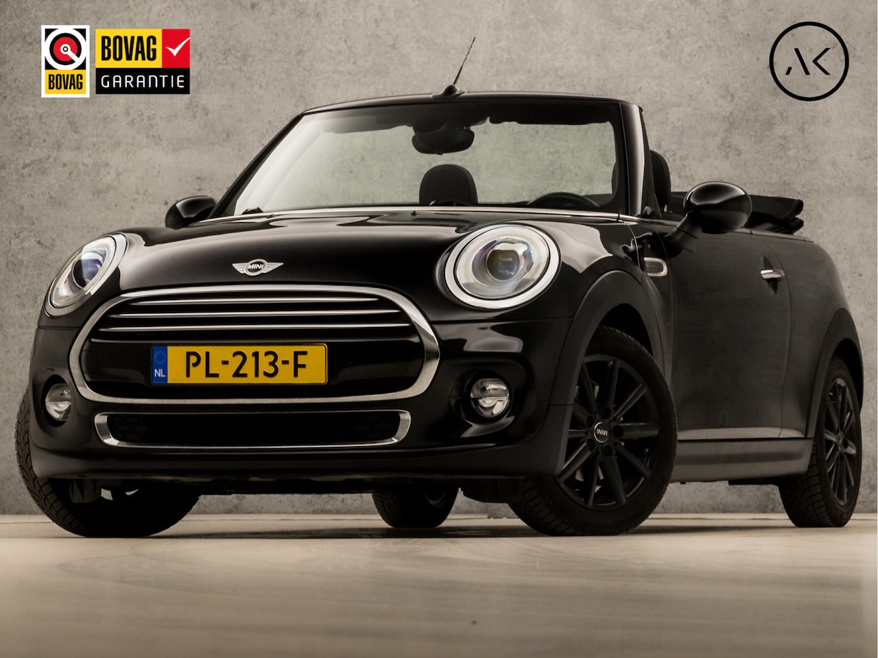 MINI Cabrio - Mini 1.5 Cooper Black Sport Automaat (NAVIGATIE, LED KOPLAMPEN, CLIMATE, CRUISE, SPORTSTOE - AutoWereld.nl