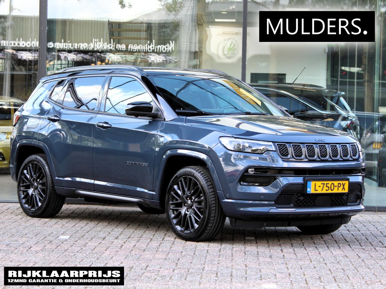 Jeep Compass - 4xe 240 Plug-in Hybrid Electric S | Navi / Camera / Leder - AutoWereld.nl