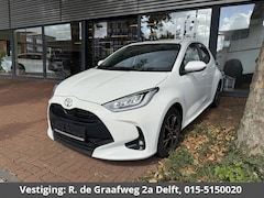 Toyota Yaris - 1.5 Hybrid Dynamic Luxury | Stuur- & Stoelverwarming | Camera | Apple Carplay & Android au