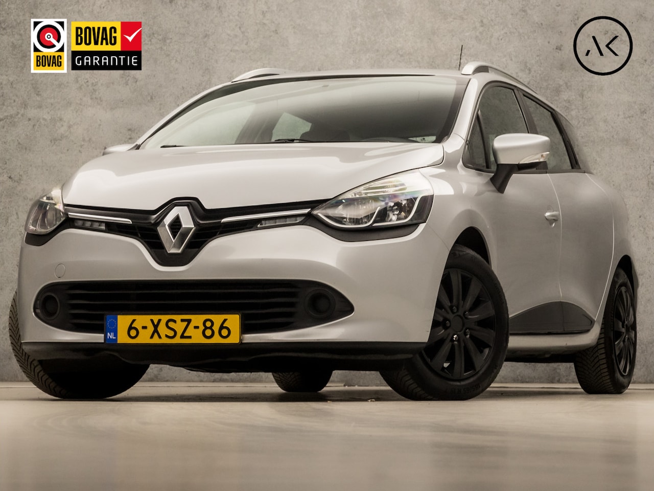 Renault Clio Estate - 0.9 TCe Sport (NAVIGATIE, CRUISE, LM VELGEN, SPORTSTOELEN, GETINT GLAS, TREKHAAK, BLUETOOT - AutoWereld.nl