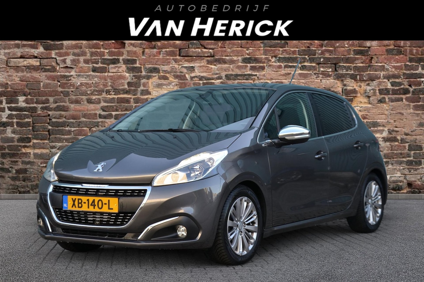 Peugeot 208 - 1.2 PureTech Allure | Cruise | Clima | Navi | Bluetooth - AutoWereld.nl