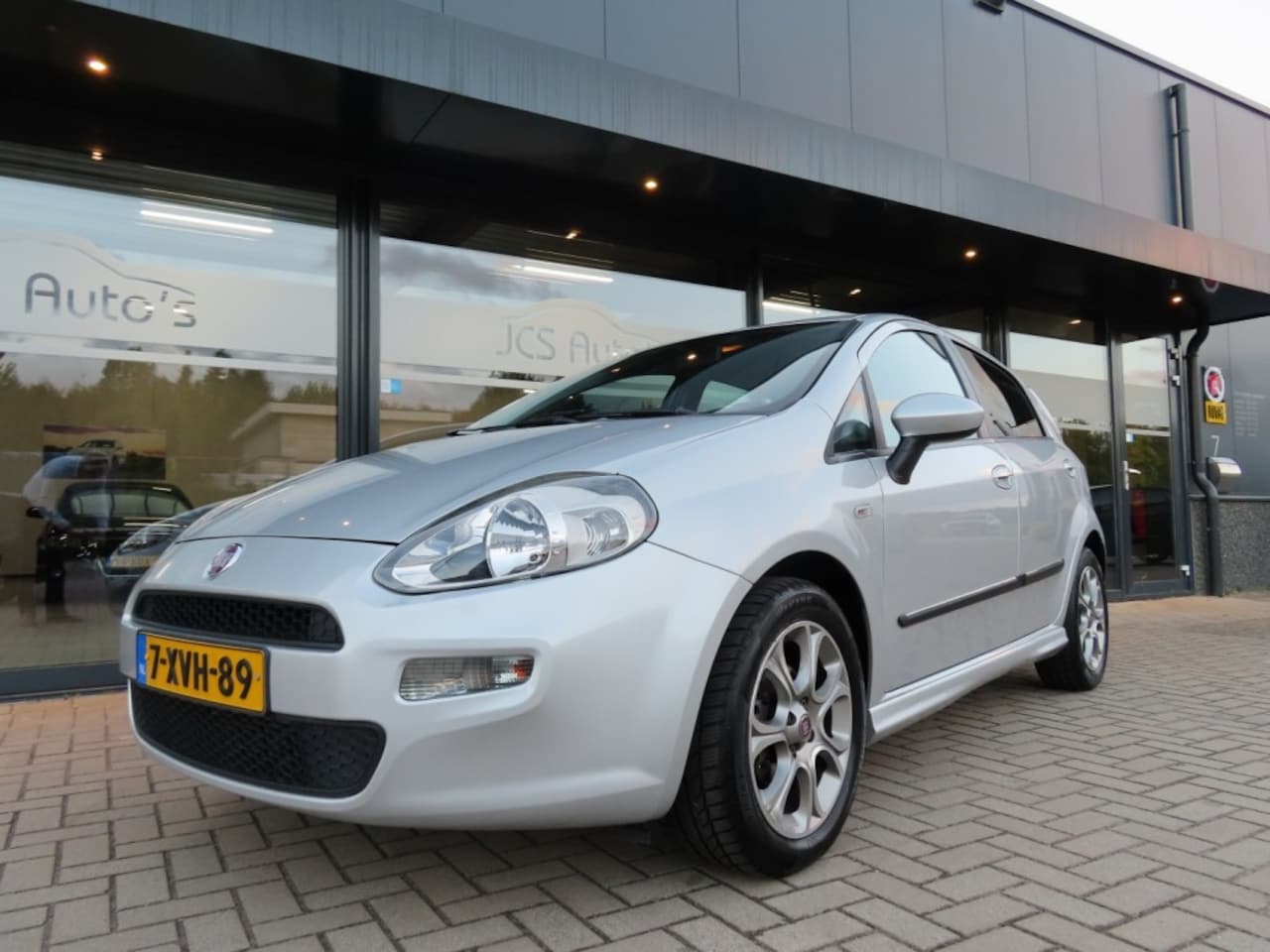 Fiat Punto - 0.9 TwinAir Street Airco Trekhaak Wielen 2014 - AutoWereld.nl