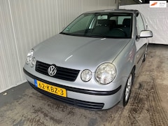 Volkswagen Polo - 1.4-16V AUTOMAAT