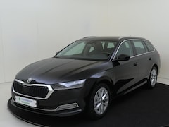Skoda Octavia Combi - 1.4 TSI iV PHEV Business Edition Plus | Head-up display | Stoelverwarming | Keyless | Navi
