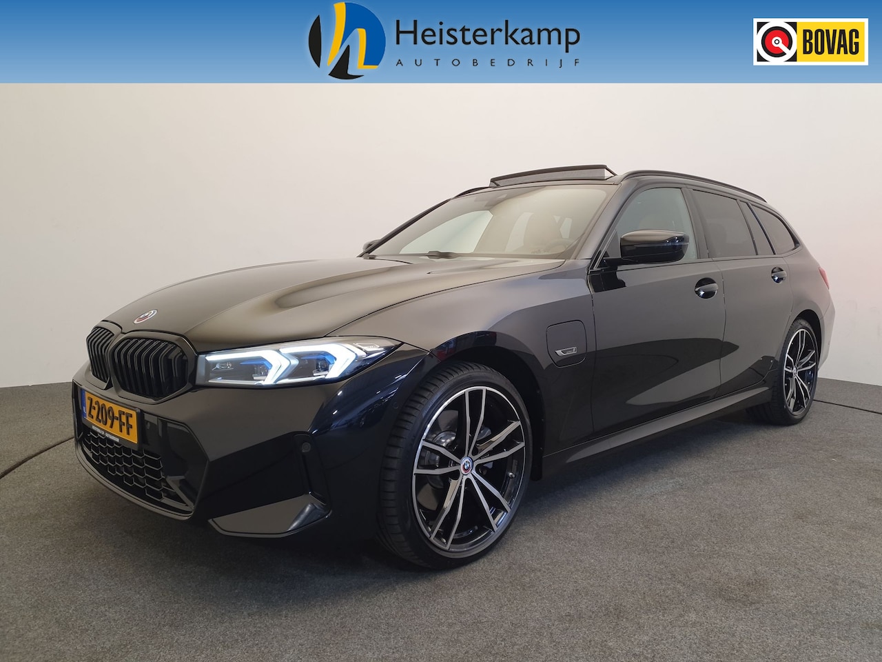 BMW 3-serie Touring - 330e M-Sport Touring xDrive xDrive, M-Sport, BMW Led, - AutoWereld.nl
