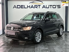 Volkswagen Tiguan - 1.5 TSI Comfortline 150 PK / Navigatie full map / Apple / Cruise control / Climate control