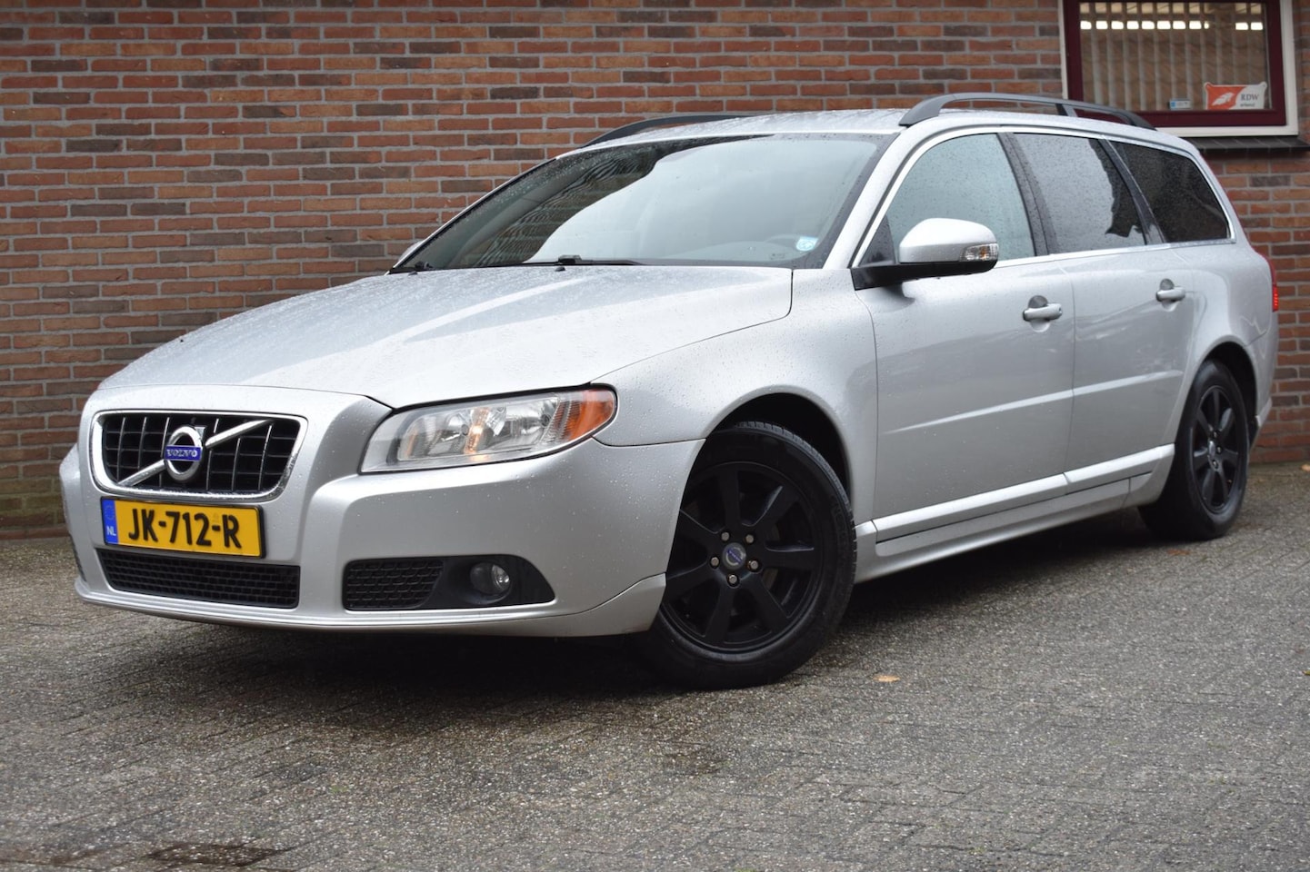 Volvo V70 - 1.6D DRIVe Momentum '10 Clima Cruise - AutoWereld.nl