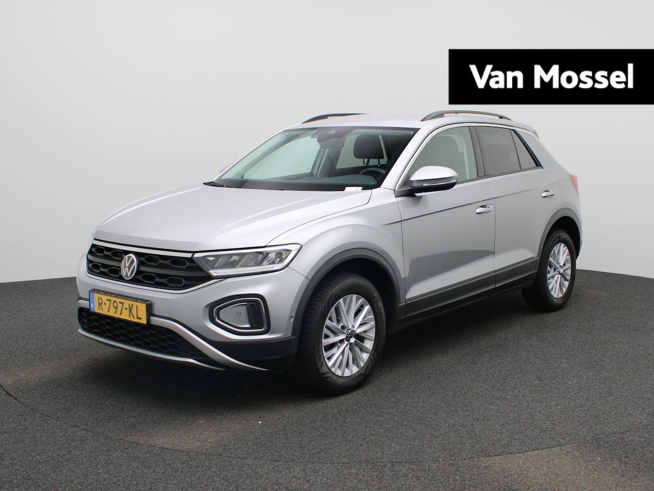 Volkswagen T-Roc - 1.5 TSI Life | Apple Carplay | Parkeersensoren | Navigatie | DAB+ | Adaptieve Cruise Contr - AutoWereld.nl