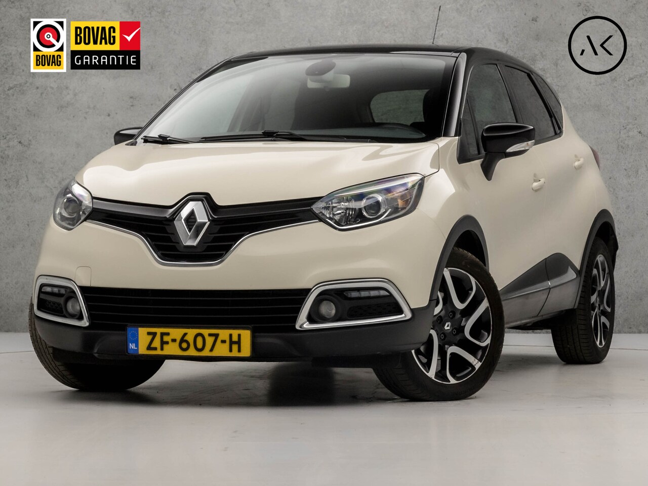 Renault Captur - 1.2 TCe Dynamique Sport Automaat (NAVIGATIE, CLIMATE, CAMERA, GETINT GLAS, XENON, SPORTSTO - AutoWereld.nl
